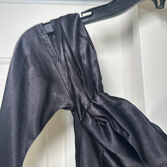 Meshki Giselle Off Shoulder Cowl Neck Satin Maxi Gown Dress XXS - NEW - Picture 11 of 15